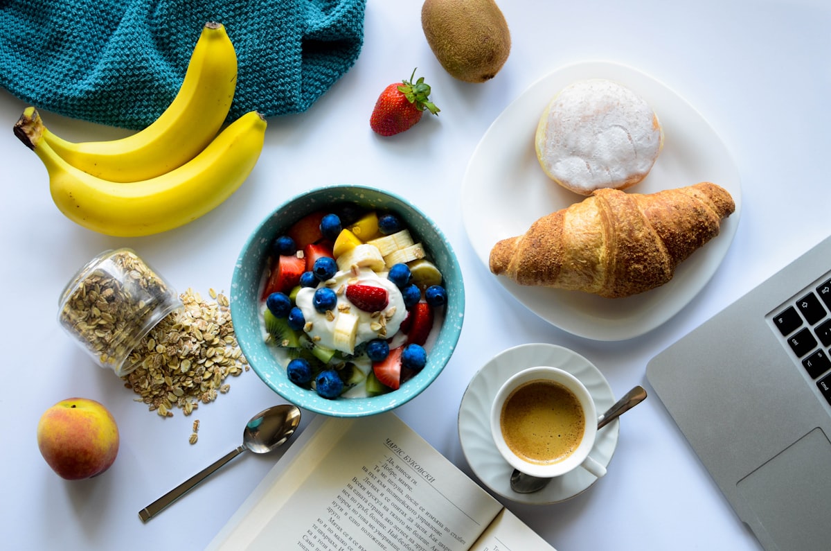 Balanced nutrition and healthy eating composition