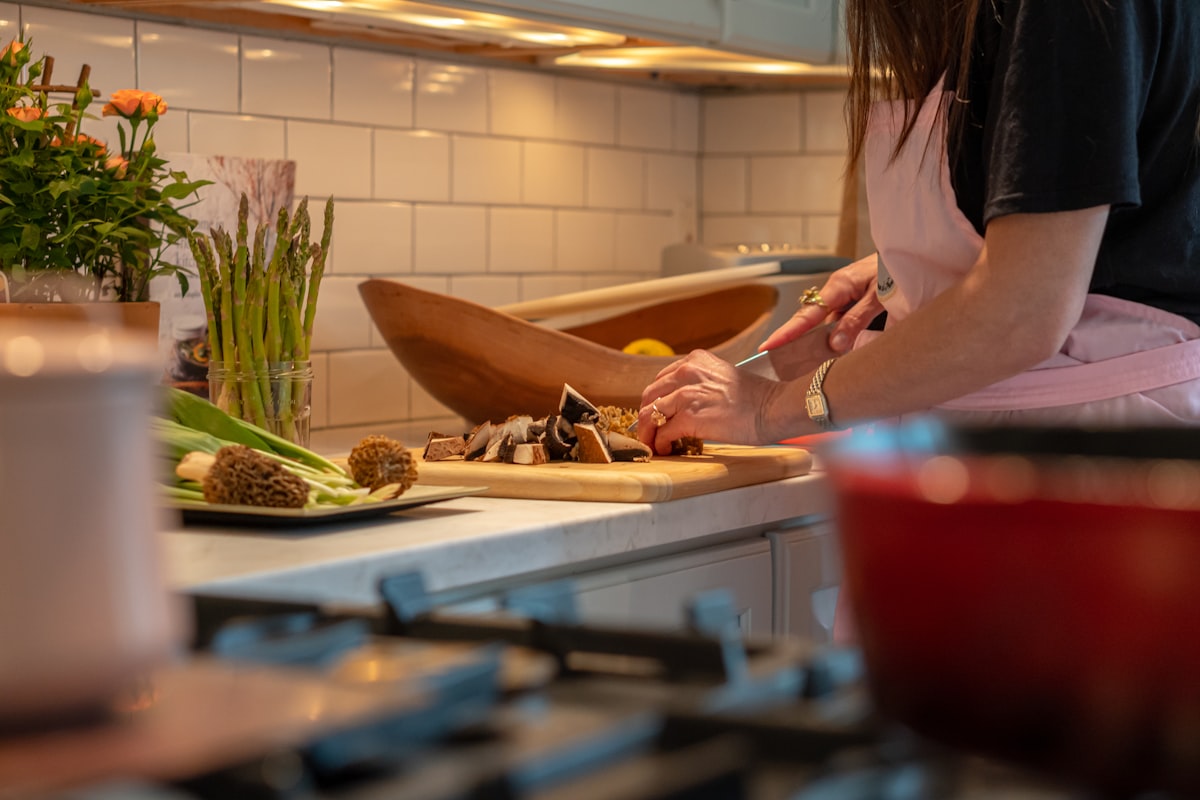 Nutritionist preparing healthy meal plan